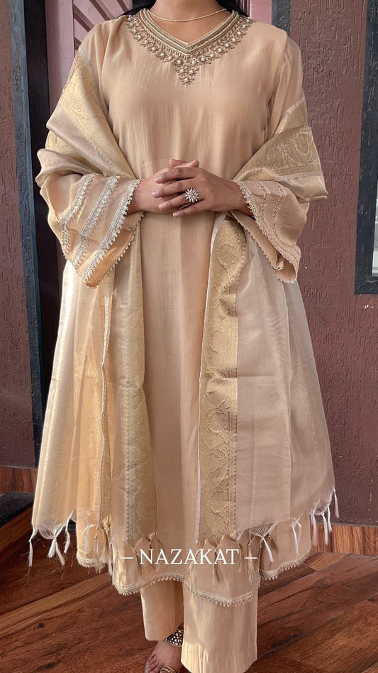 Bell sleeved Mul Chanderi Suit Set - nazakatjaipurnazakat_jaipur
