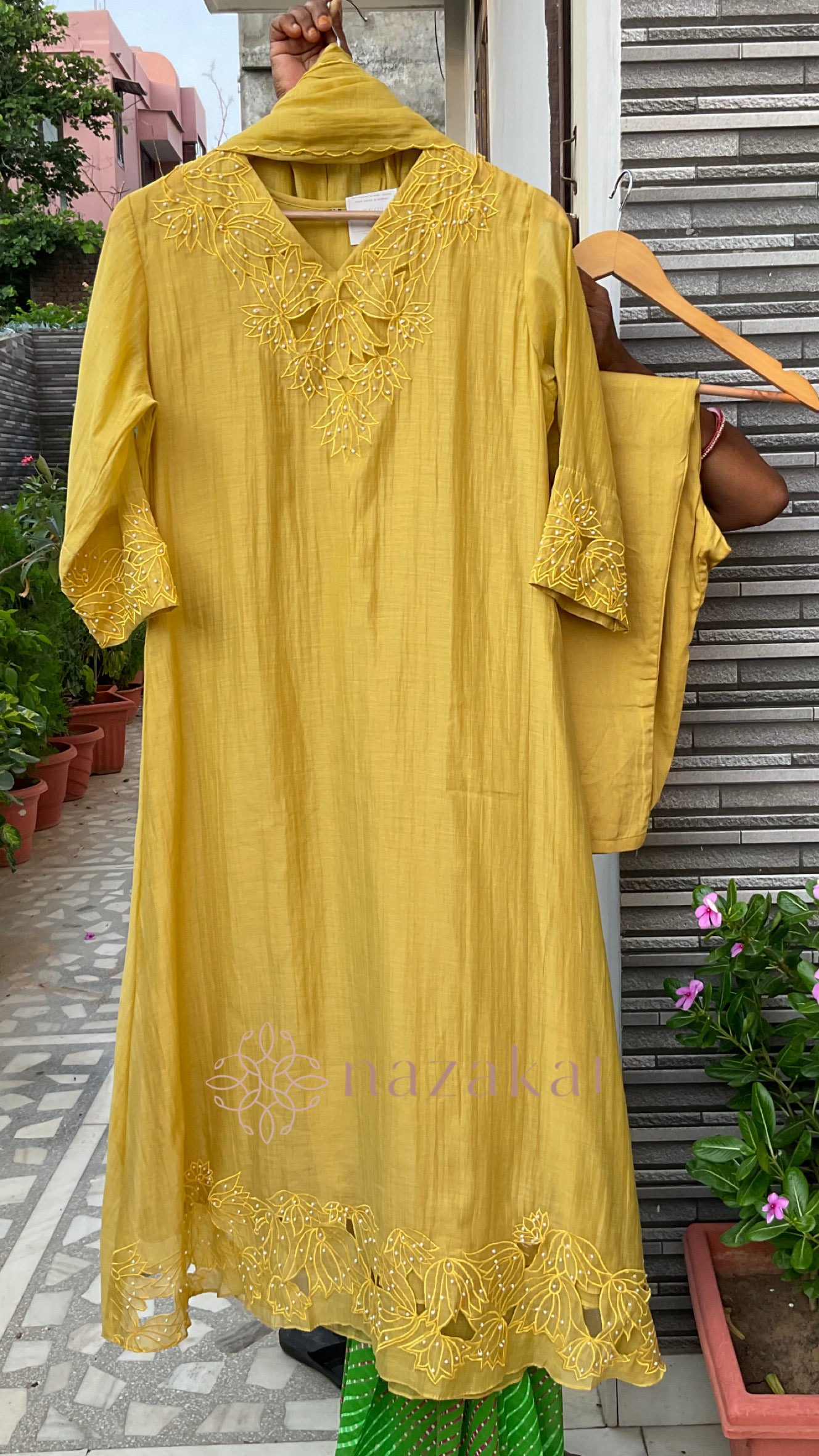Ada Suit Set - Mul Chanderi Suit Set