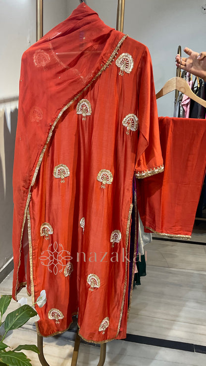 MAHNOOR SET