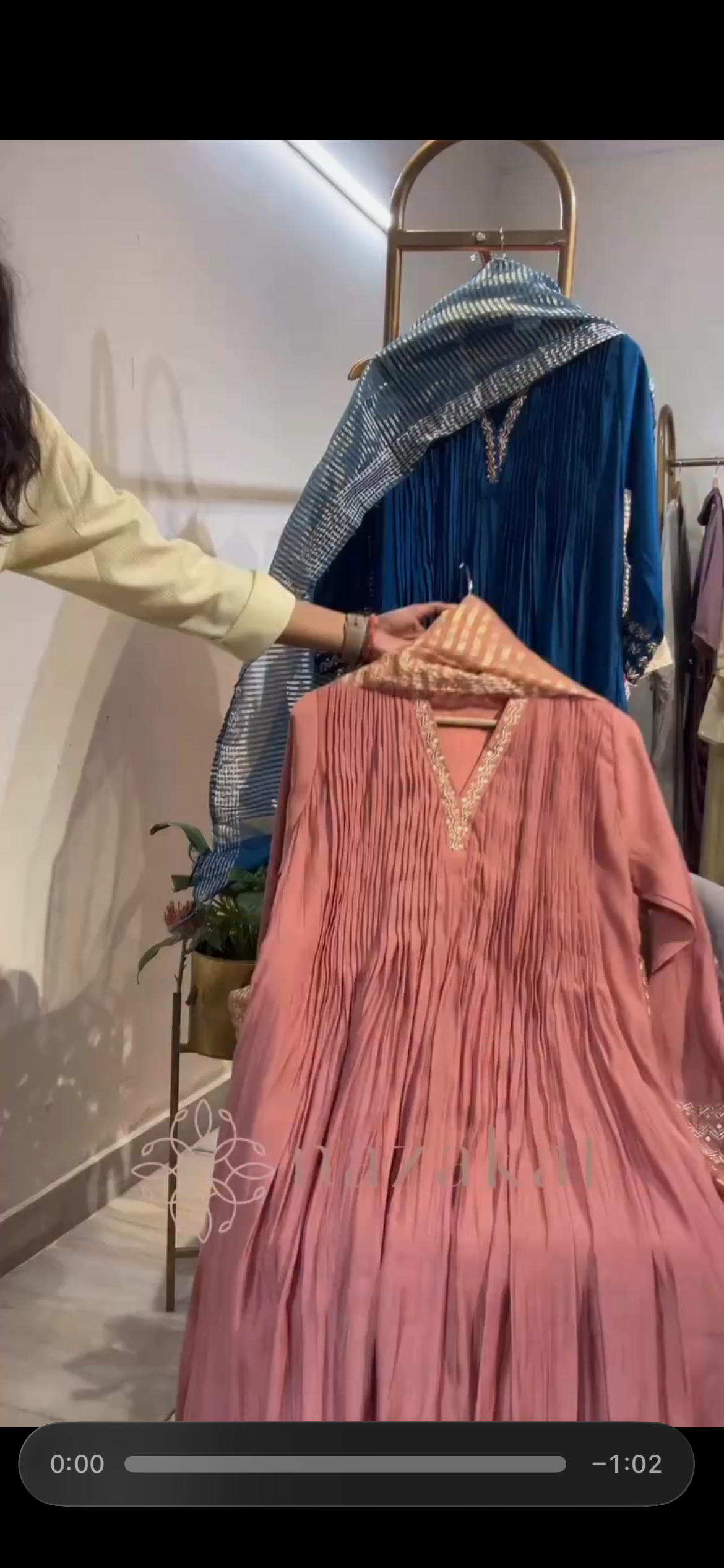 Aarzoo suit set ( Dispatch time - 2 weeks)