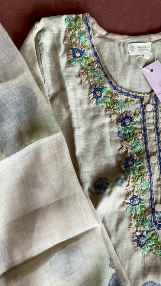 Embroidered Linen Set