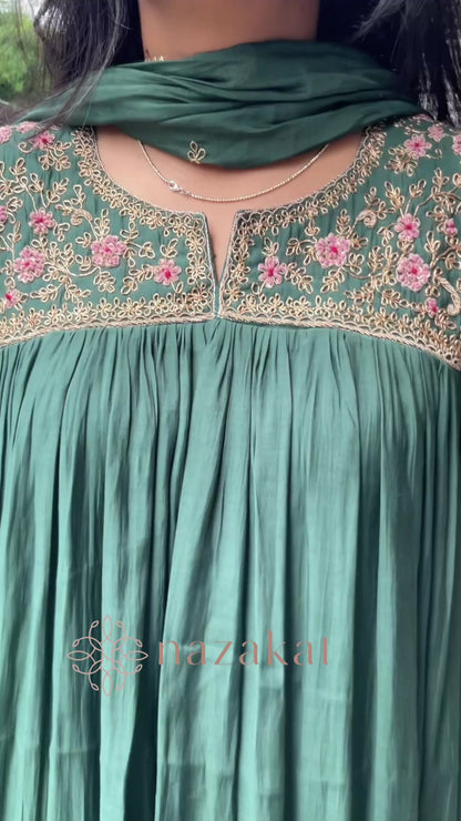 INAAYAT Mul Chanderi Set