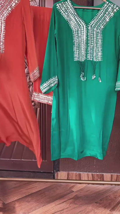 Natural crepe with exquisite bronze handwork