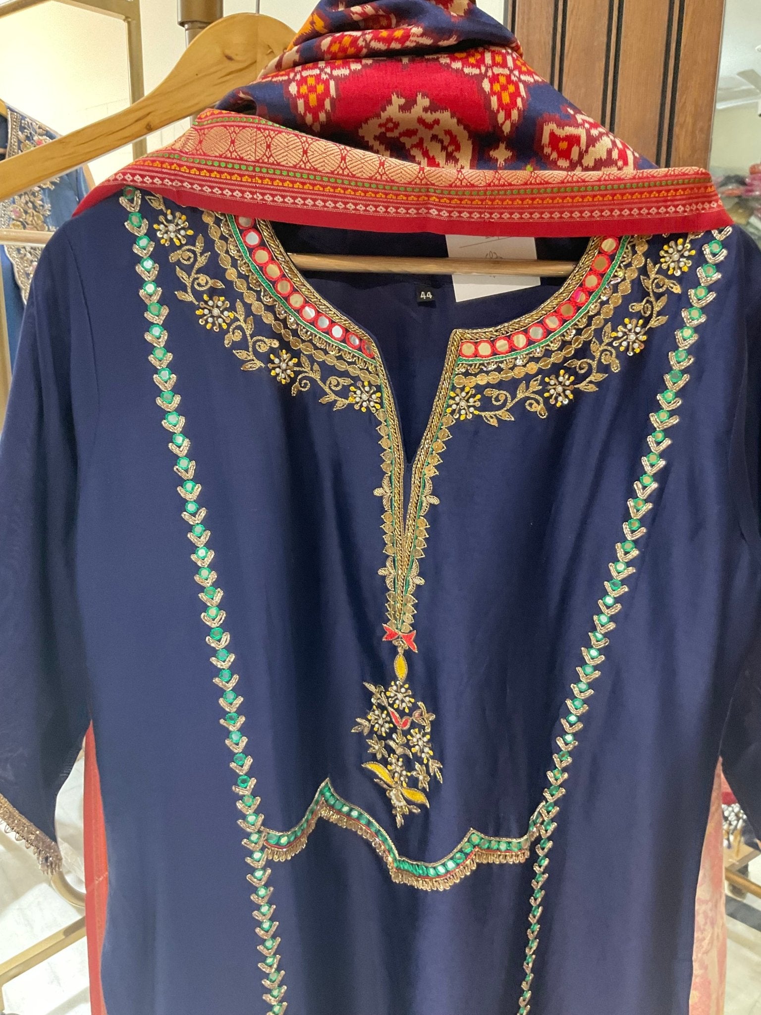 Silk Suit wih Patola dupatta - nazakatjaipurnazakat_jaipur